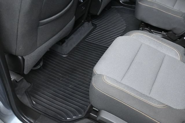 Used 2021 Chevrolet Traverse LT FWD image 27