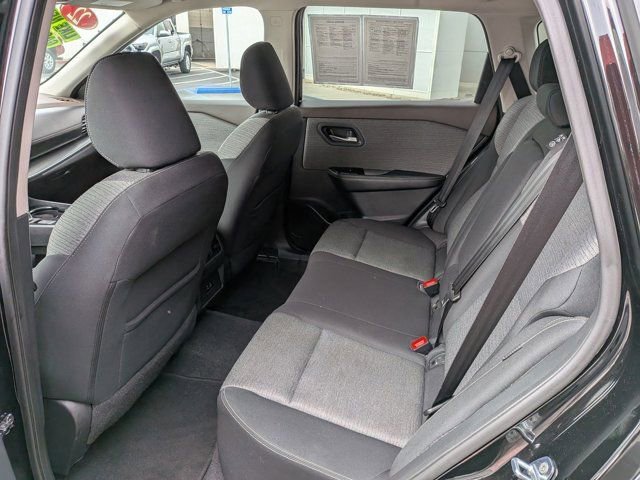 Used 2022 Nissan Rogue SV image 14