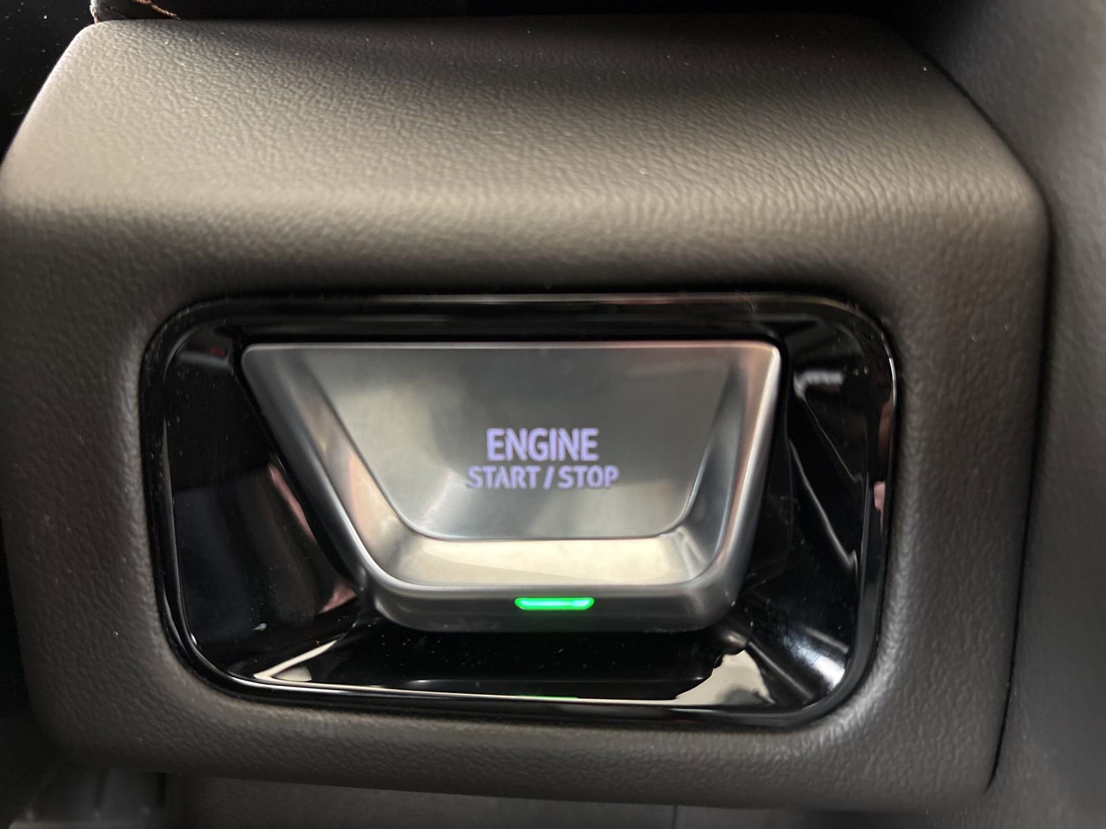 New 2026 GMC Yukon AT4 w/ LPO, Floor Liner Package image 31