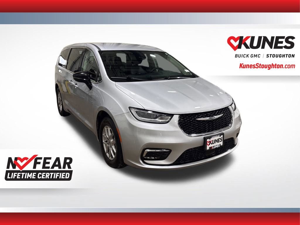 Used 2024 Chrysler Pacifica Touring-L FWD image 1