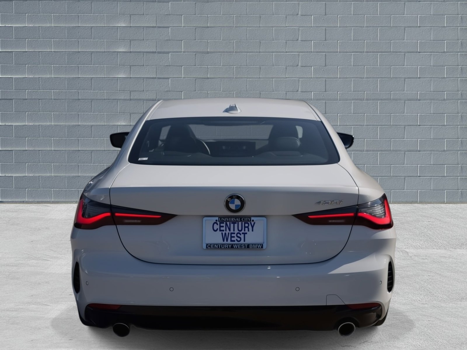 Used 2025 BMW 430i 430i Coupe RWD w/ Convenience Package image 4