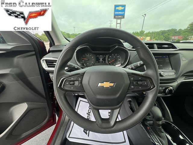 Used 2023 Chevrolet TrailBlazer LT FWD image 17