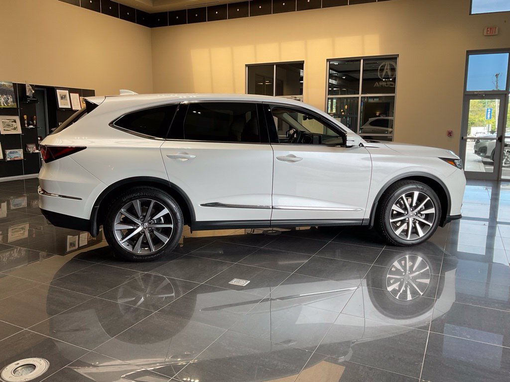 Certified 2025 Acura MDX w/ Technology Package AWD/4WD image 7
