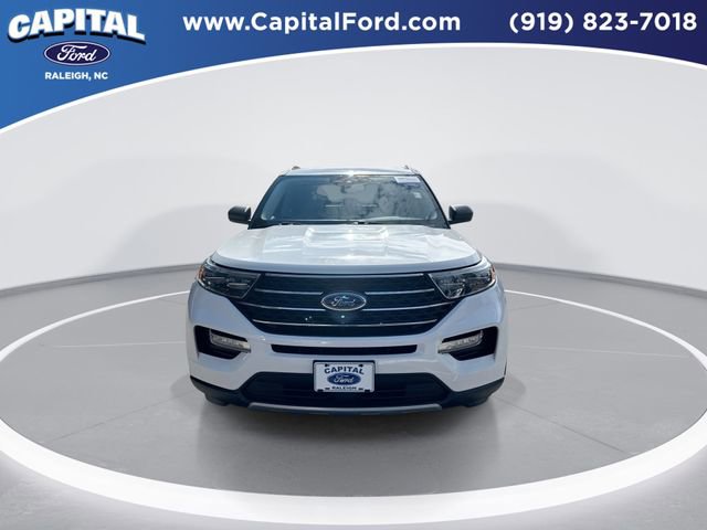 Certified 2024 Ford Explorer XLT w/ Equipment Group 202A image 3