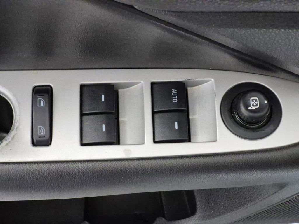 Used 2010 Mercury Milan Premier image 14