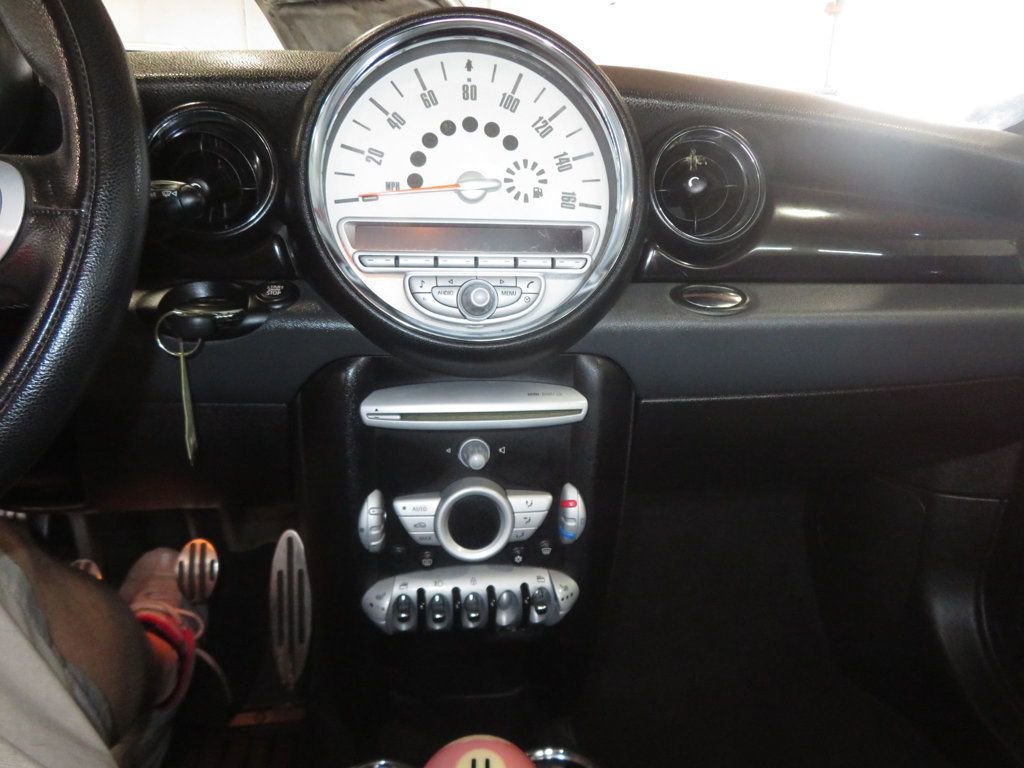 Used 2009 MINI Cooper S FWD image 30