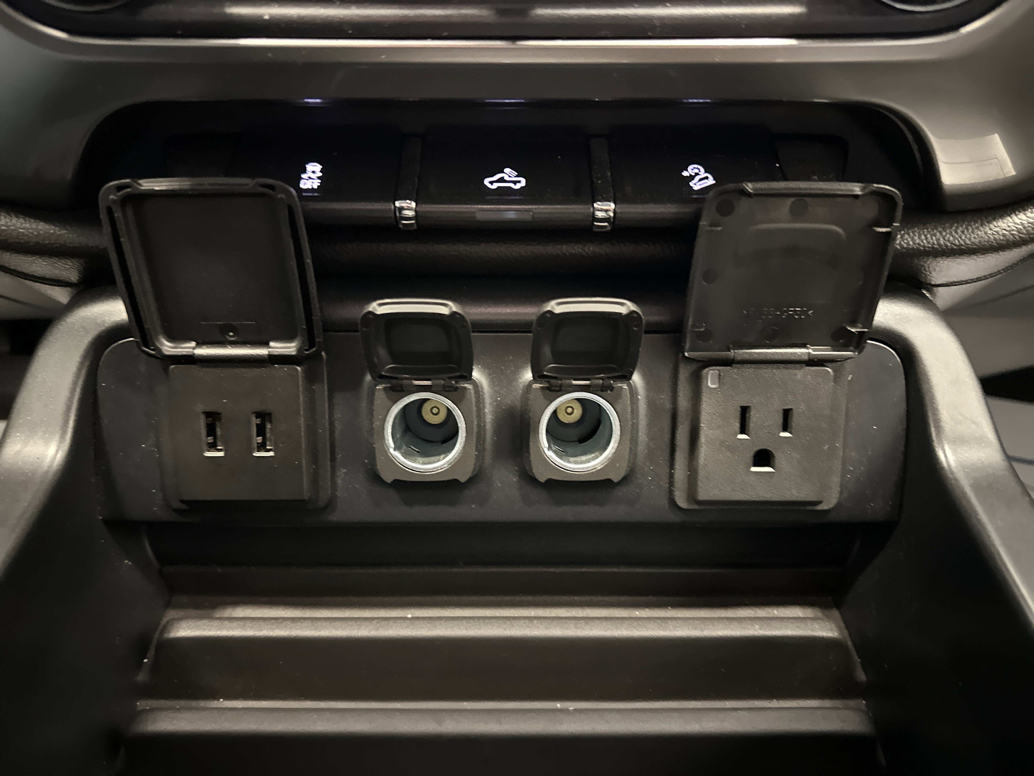 Used 2016 Chevrolet Silverado 1500 LTZ Z71 image 14