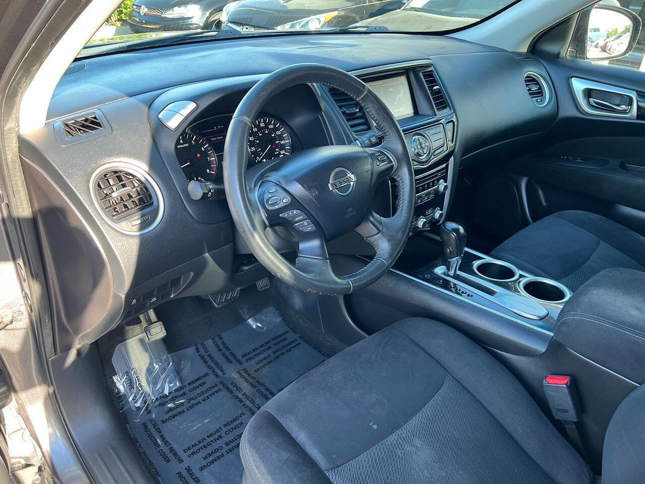 Used 2015 Nissan Pathfinder SV FWD image 19