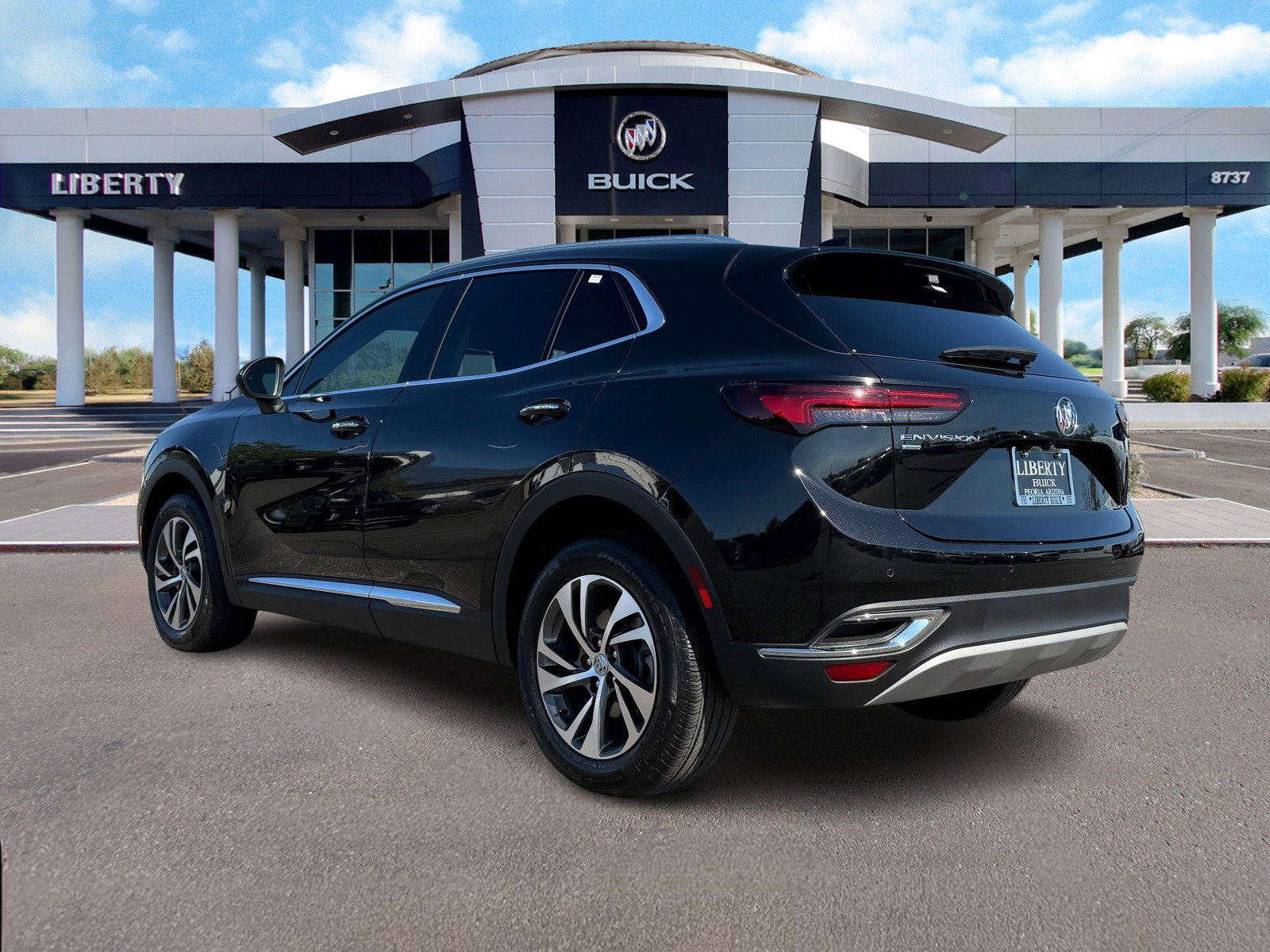 Used 2023 Buick Envision Essence image 5