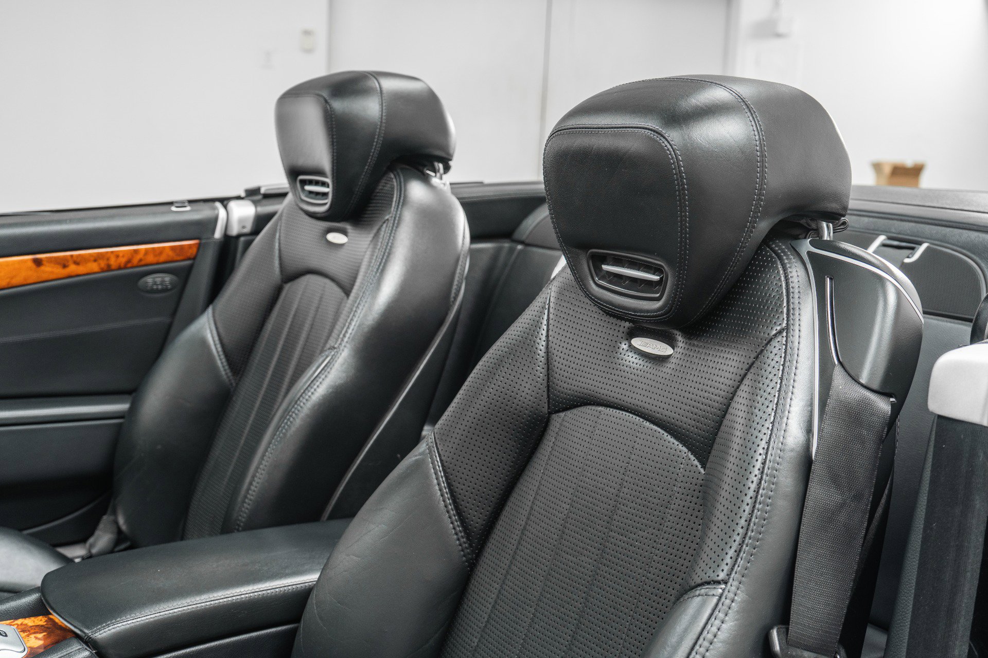 Used 2011 Mercedes-Benz SL 63 AMG image 26