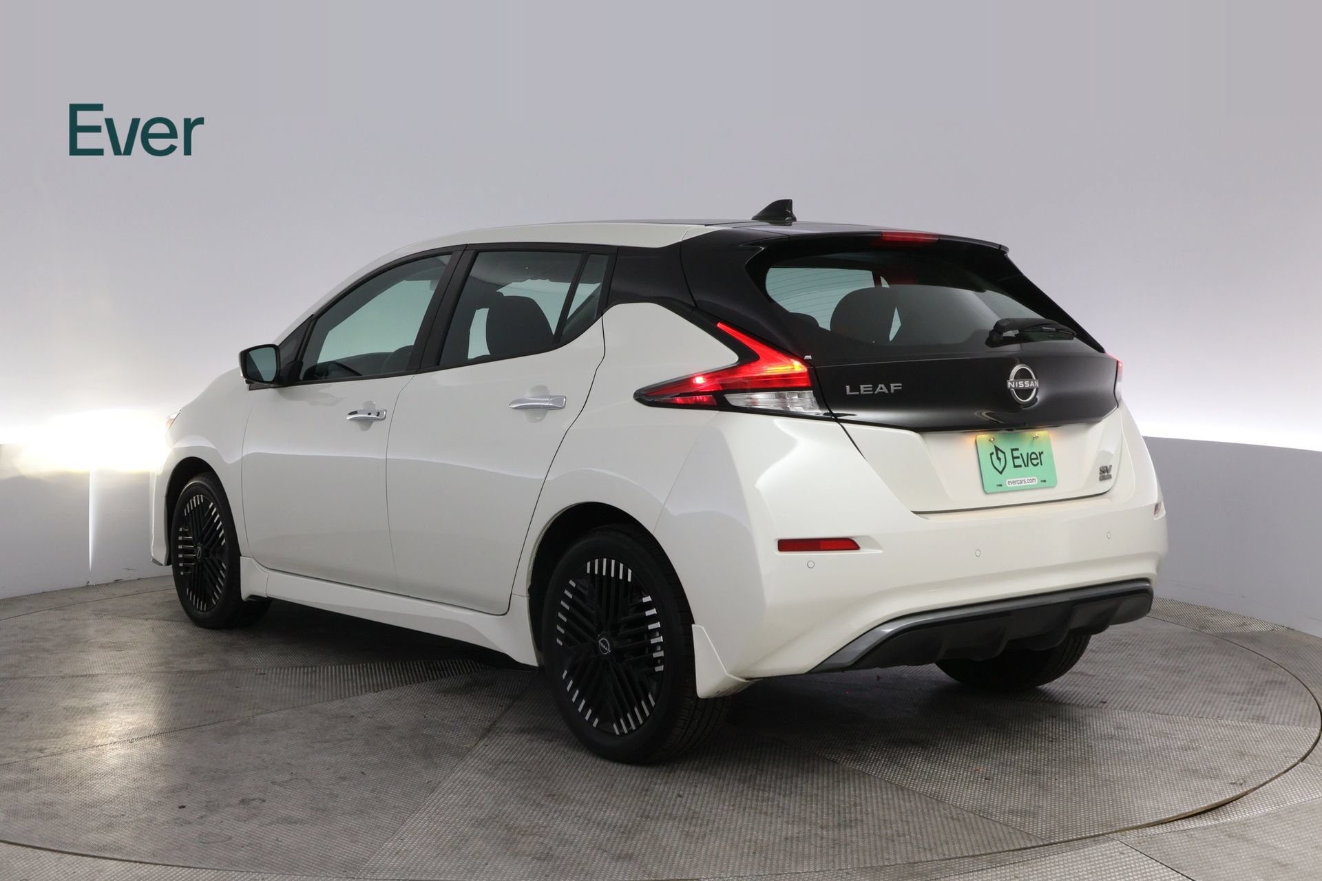 Used 2024 Nissan Leaf SV Plus FWD image 17