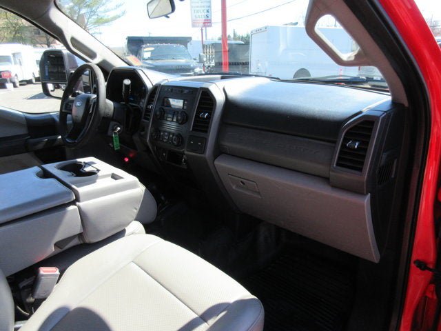 Used 2017 Ford F550 4x4 Regular Cab Super Duty image 16