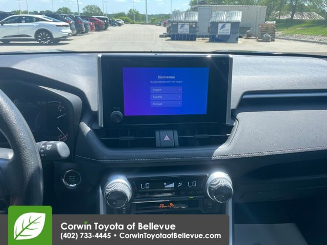 Used 2025 Toyota RAV4 XLE AWD/4WD image 11