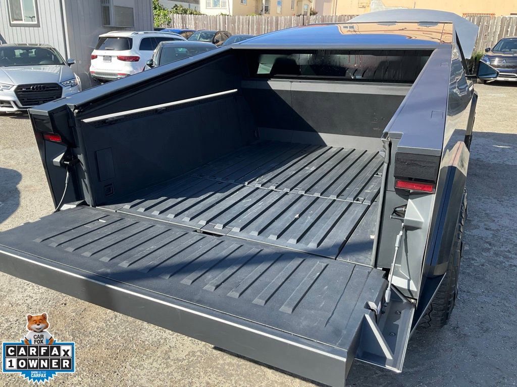 Used 2024 Tesla Cybertruck Cyberbeast image 9