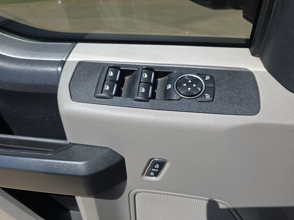 Used 2017 Ford F350 XL w/ Power Equipment Group RWD image 28