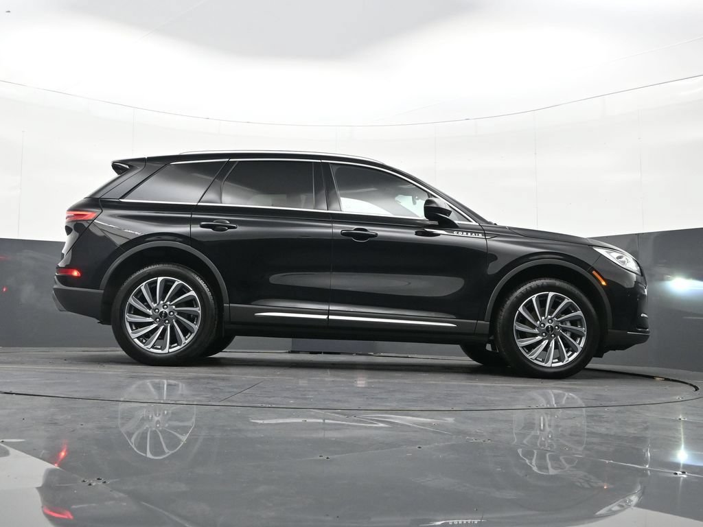 Used 2023 Lincoln Corsair Reserve AWD/4WD image 35