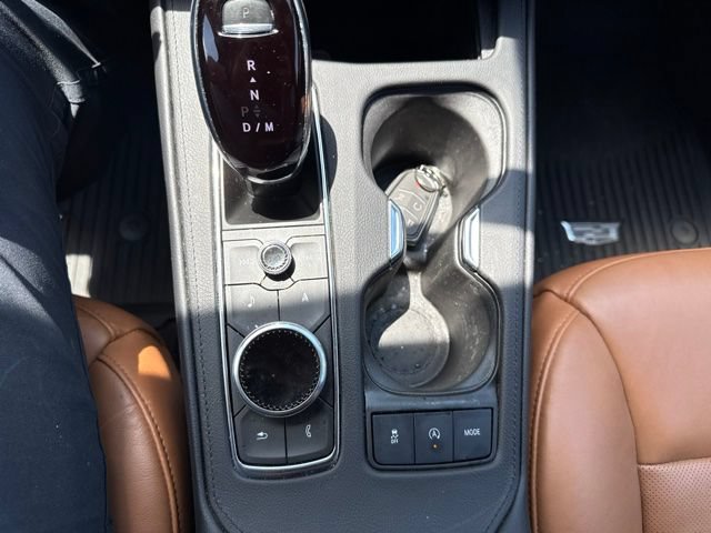 Used 2023 Cadillac XT4 Premium Luxury w/ Sun And Sound Package AWD/4WD image 17