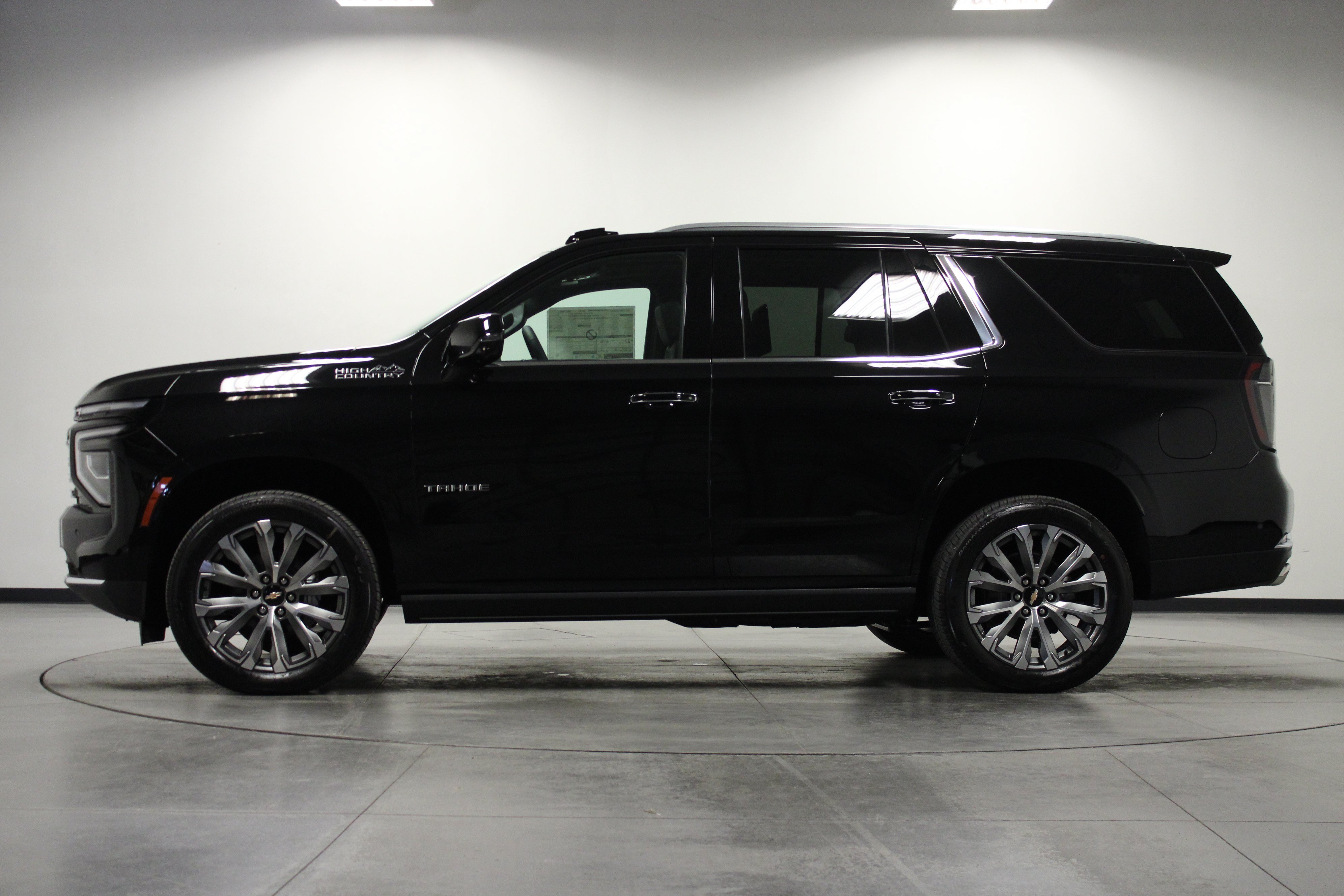 New 2026 Chevrolet Tahoe High Country AWD/4WD image 7