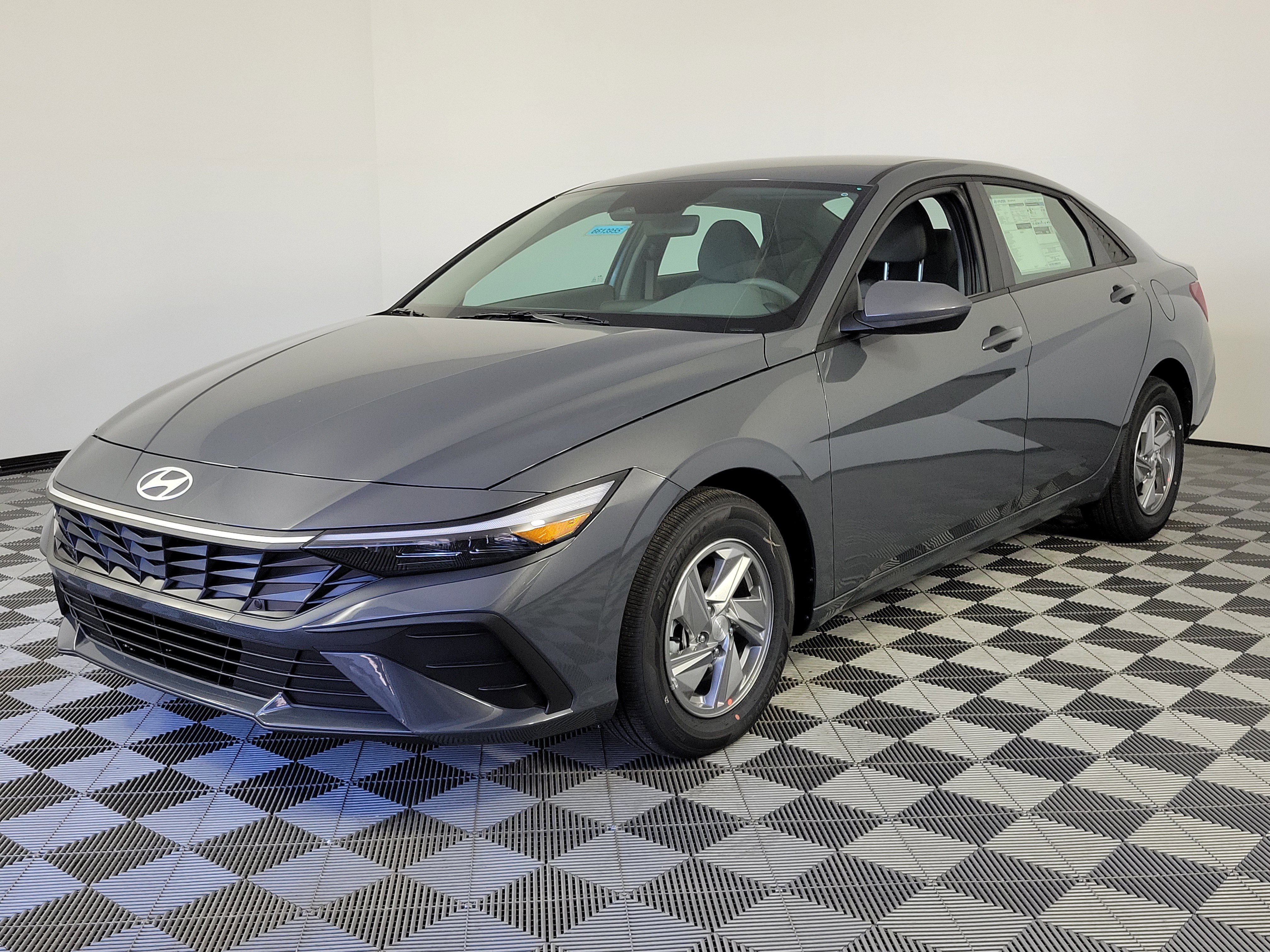 New 2026 Hyundai Elantra SE image 40