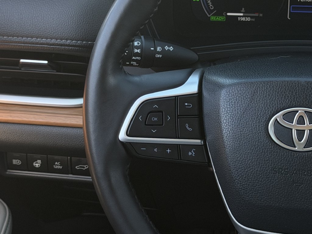 Used 2025 Toyota Grand Highlander AWD Hybrid image 16