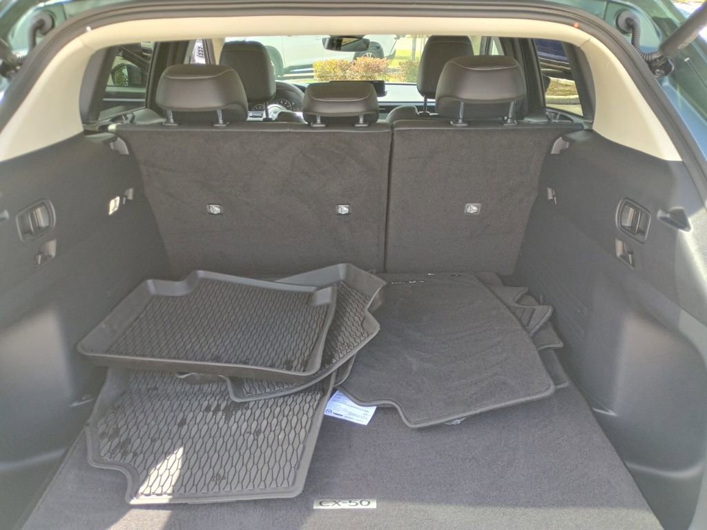 Used 2025 MAZDA CX-50 AWD 2.5 S w/ Preferred Package image 17