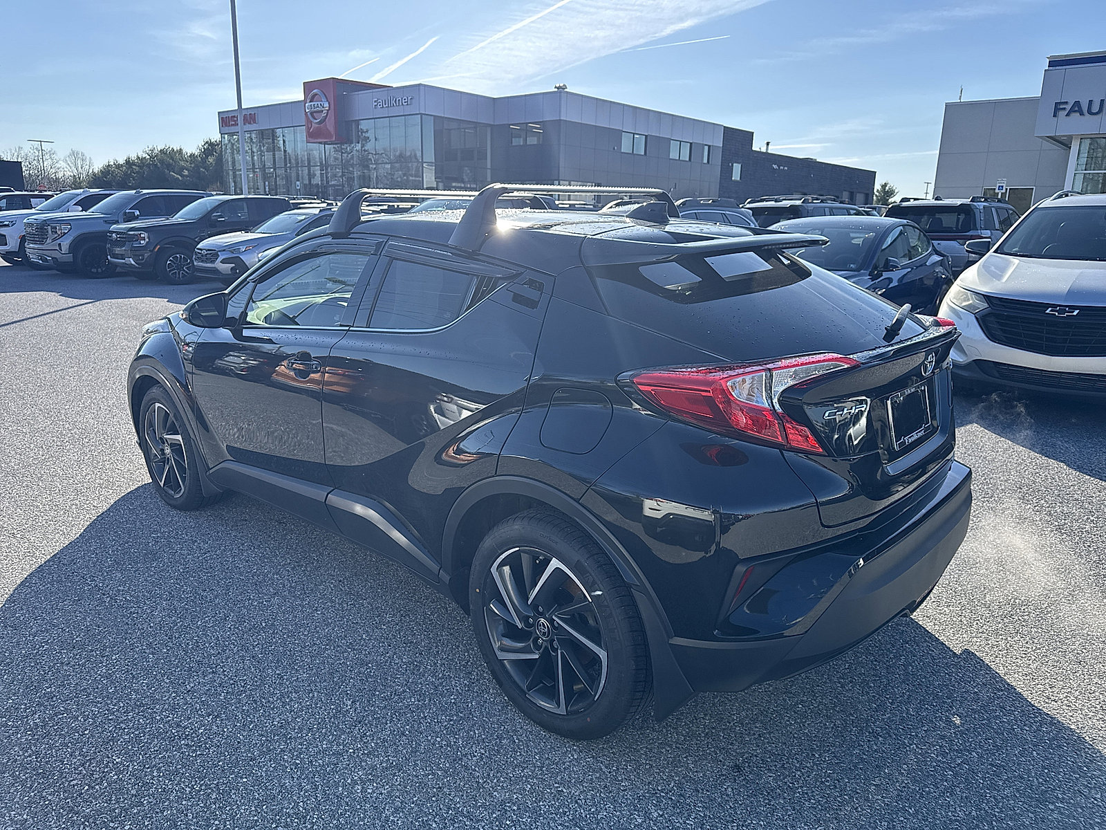 Used 2021 Toyota C-HR Limited FWD image 11