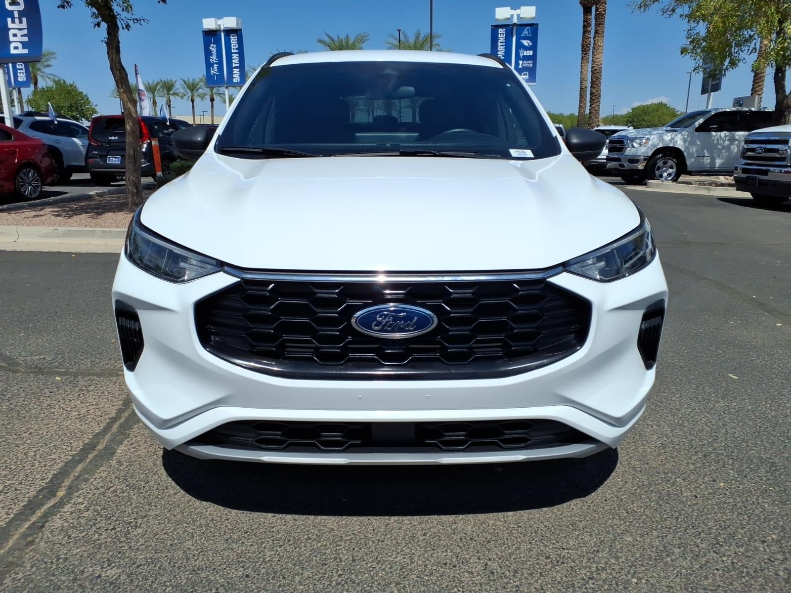 Certified 2023 Ford Escape ST-Line w/ Tech Pack #1 FWD image 2
