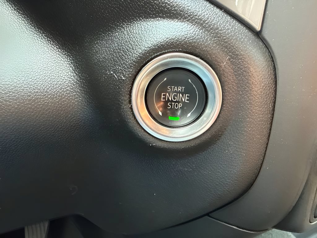 Used 2024 Chevrolet Silverado 1500 Custom AWD/4WD image 21