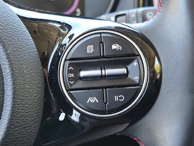 Used 2023 Kia Soul GT-Line FWD image 21