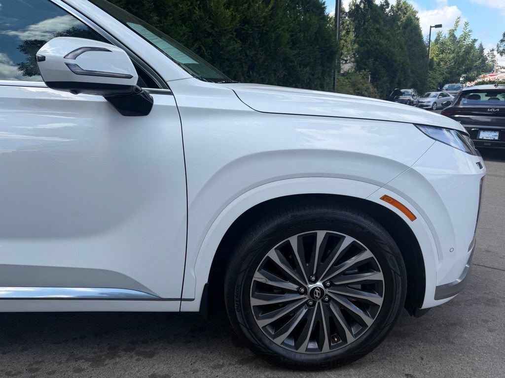 Used 2024 Hyundai Palisade Calligraphy AWD/4WD image 3
