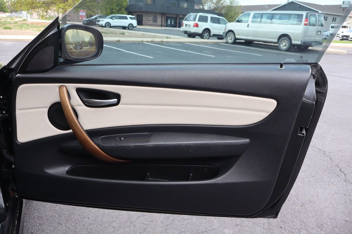 Used 2013 BMW 128i Convertible RWD image 23