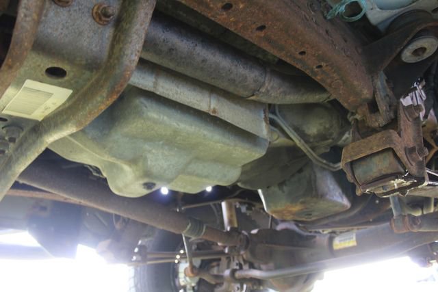 Used 2000 Ford F350 XL image 21