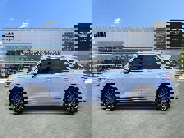 Used 2023 Genesis GV70 2.5T w/ Advanced Package image 7