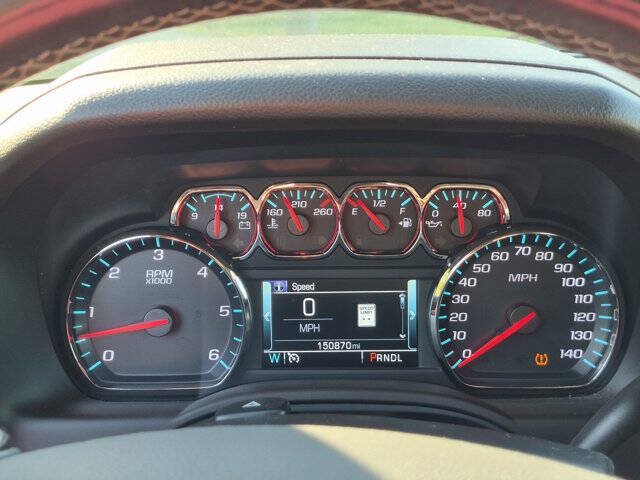 Used 2020 Chevrolet Tahoe LT w/ RST Edition AWD/4WD image 19