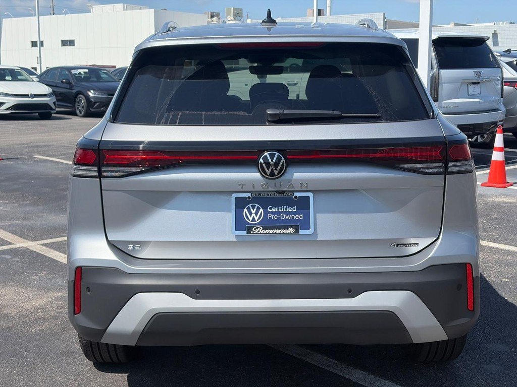 Certified 2026 Volkswagen Tiguan SE AWD/4WD image 6