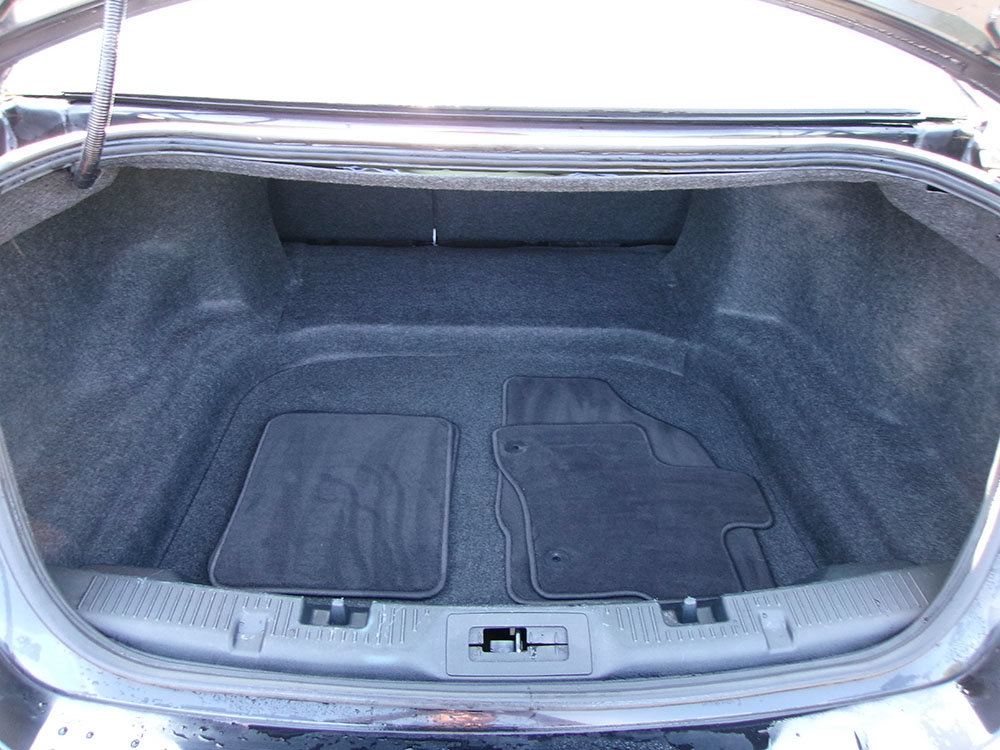 Used 2017 Ford Taurus SEL FWD image 6