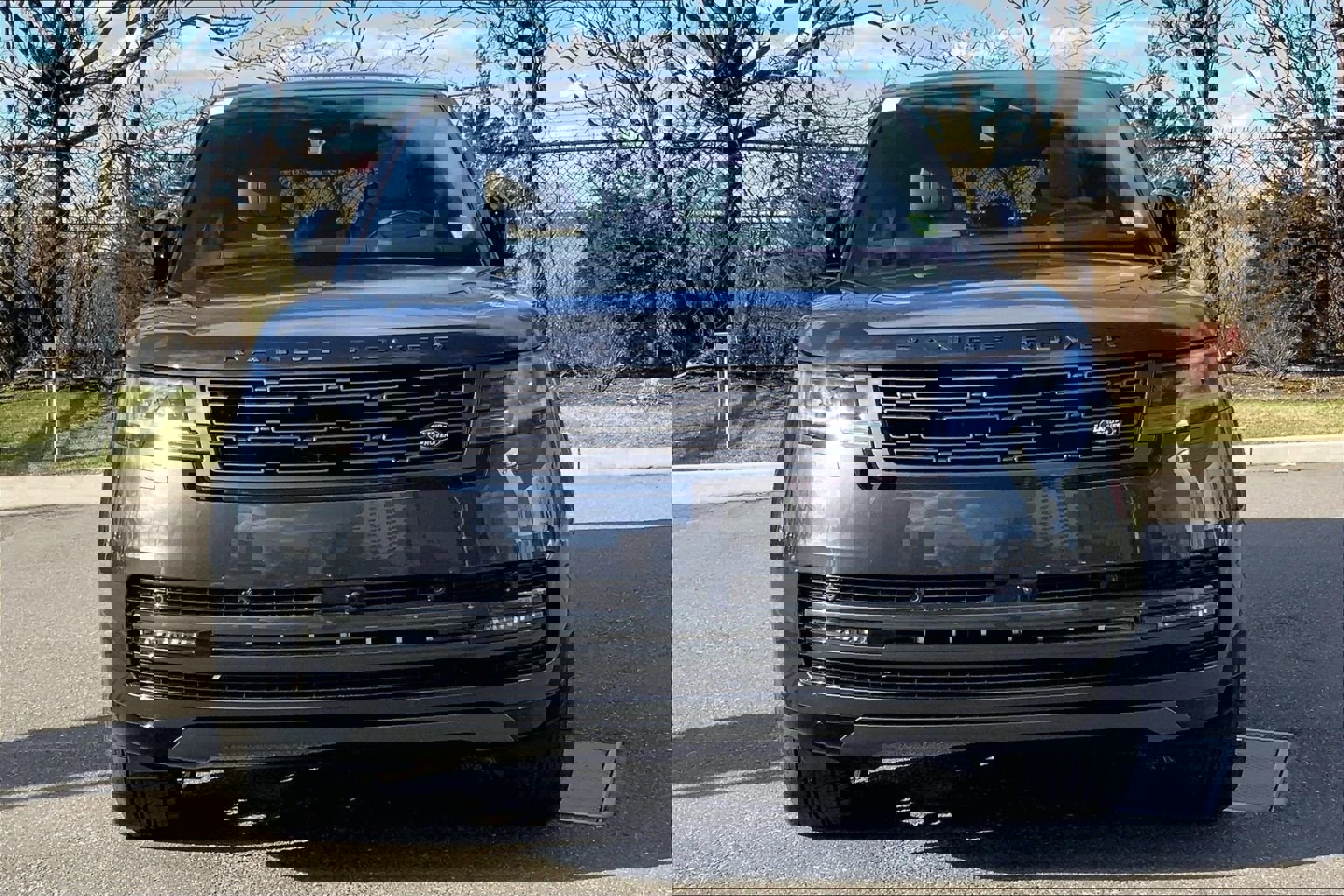 New 2026 Land Rover Range Rover Long Wheelbase SE image 3