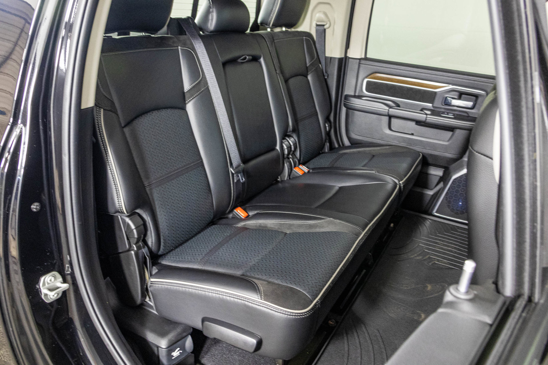 Used 2024 RAM 2500 Laramie w/ Snow Chief Group AWD/4WD image 48