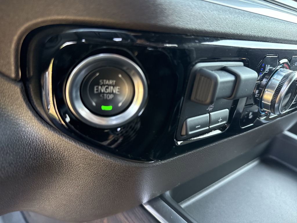 Certified 2025 GMC Sierra 2500 SLT w/ SLT Premium Package image 23