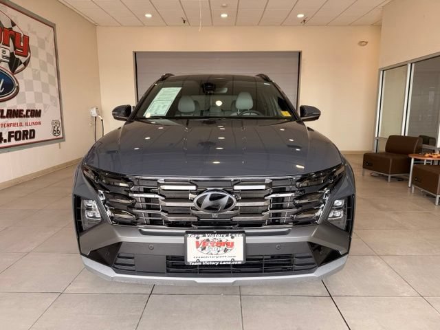 Used 2025 Hyundai Tucson Limited AWD/4WD image 2