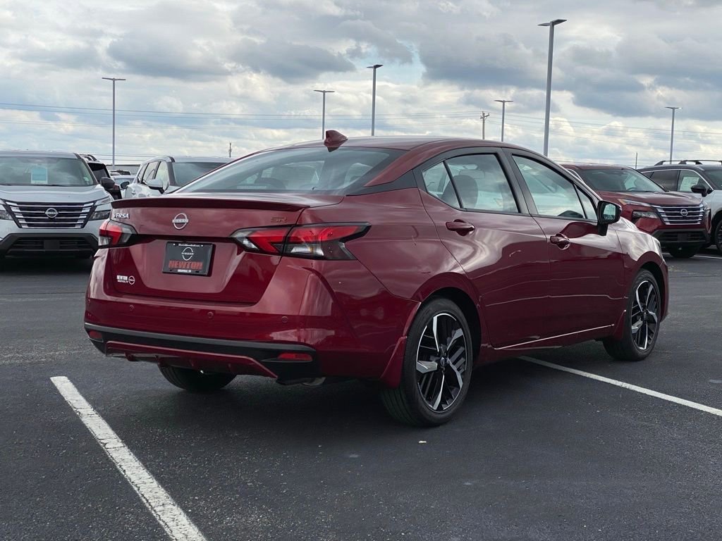 New 2025 Nissan Versa SR w/ Trunk Package image 4