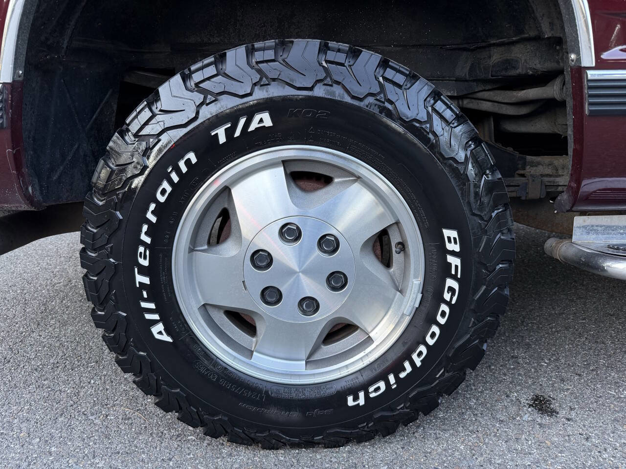 Used 1994 Chevrolet Suburban 4WD image 33