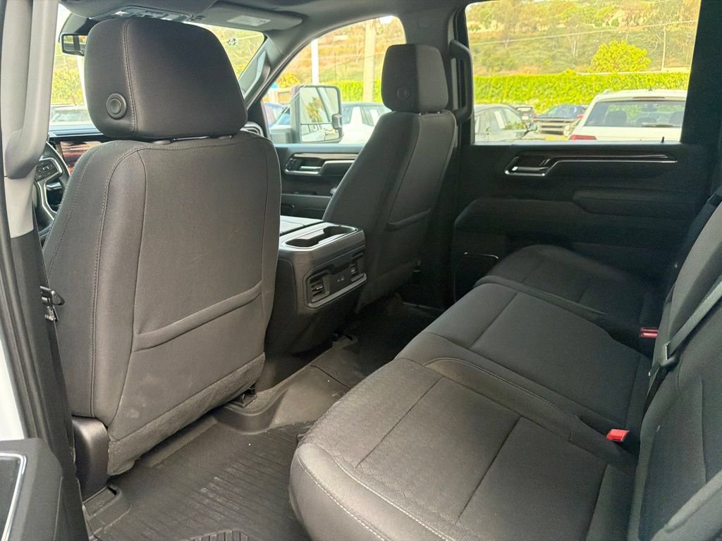 Used 2024 Chevrolet Silverado 2500 LT AWD/4WD image 6