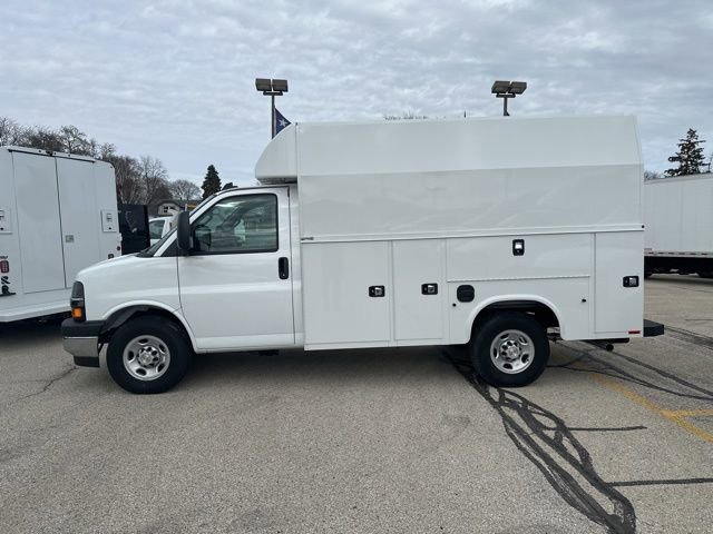 New 2025 Chevrolet Express 3500 w/ Power Convenience Package RWD image 2