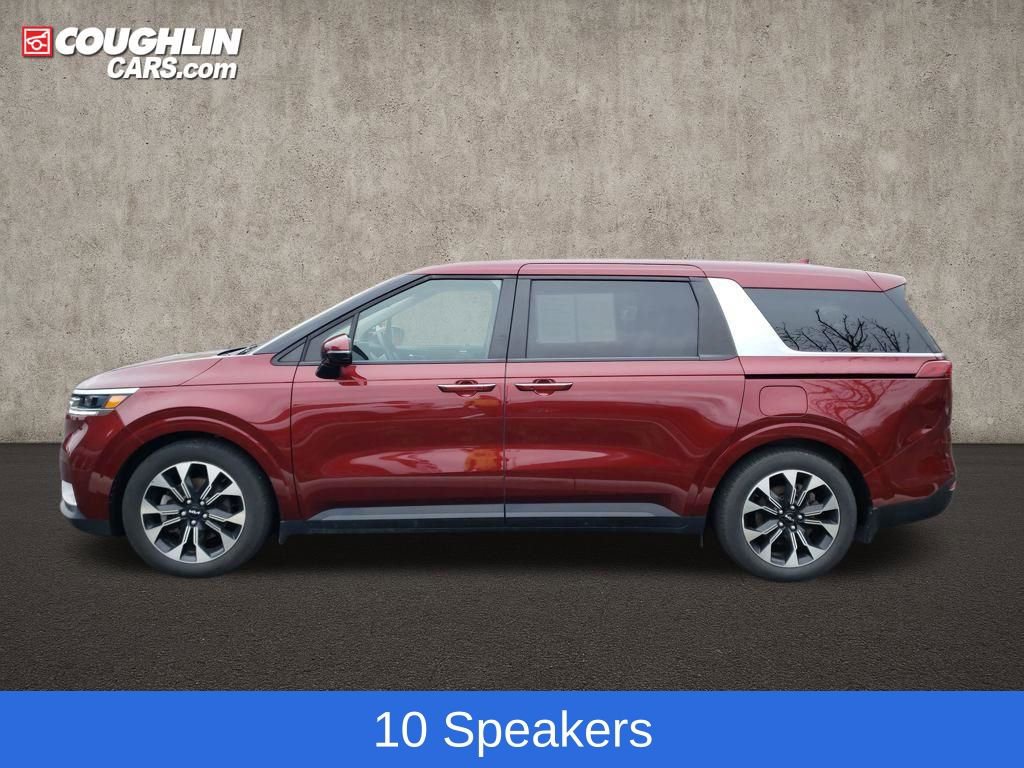 Used 2024 Kia Carnival EX image 5