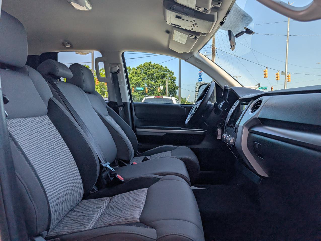 Used 2016 Toyota Tundra SR5 RWD image 21