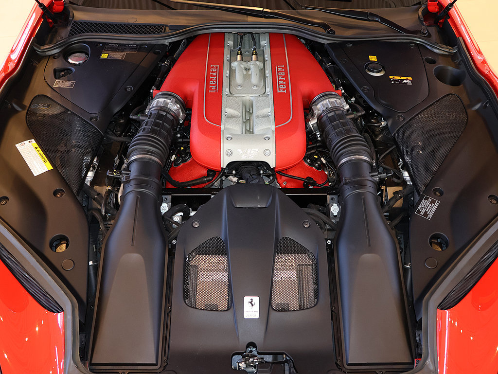 Certified 2018 Ferrari 812 Superfast RWD image 93