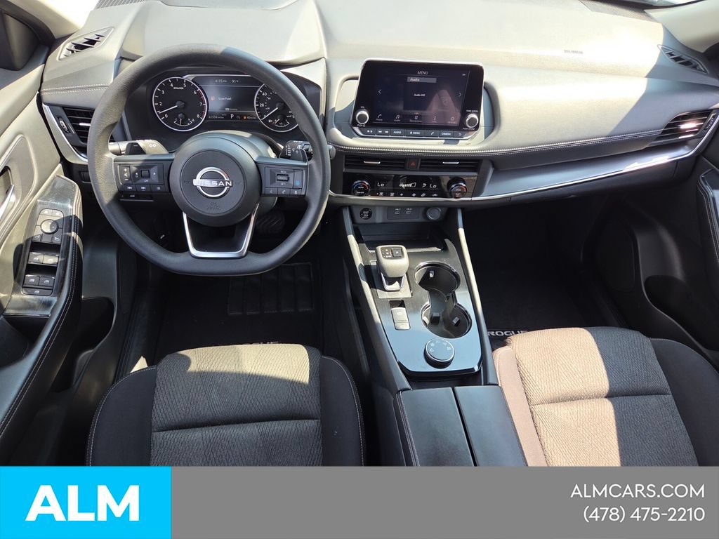 Used 2024 Nissan Rogue SV AWD/4WD image 9
