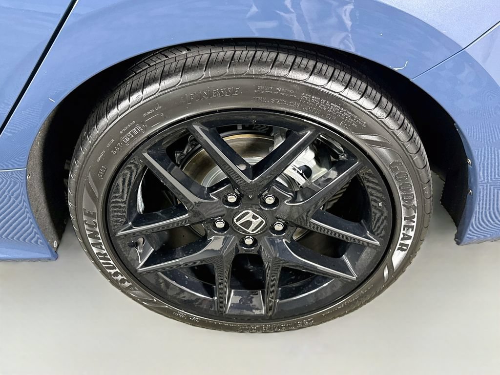 Used 2025 Honda Civic Sport image 32