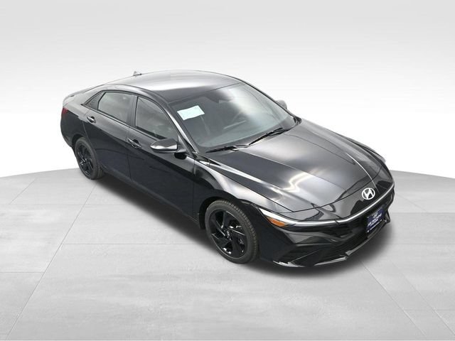 Used 2026 Hyundai Elantra Sport FWD image 22